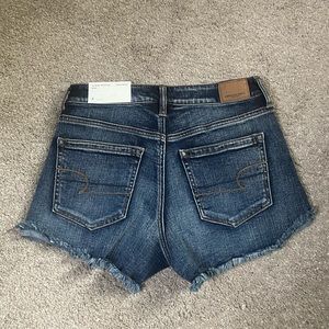 Hi-rise festival midi shorts. Super stretch.